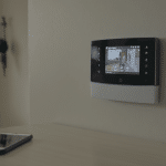 Alarme maison connect&eacute;e : les essentiels &agrave; v&eacute;rifier avant de faire votre choix