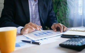 Investir, cr&eacute;er ou g&eacute;rer sa tr&eacute;sorerie : quel r&ocirc;le joue le cr&eacute;dit professionnel ?